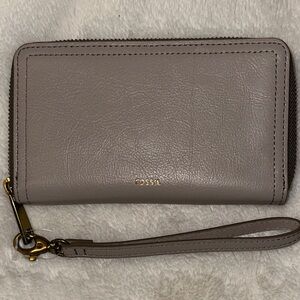 Fossil Taupe Leather Wristlet Wallet